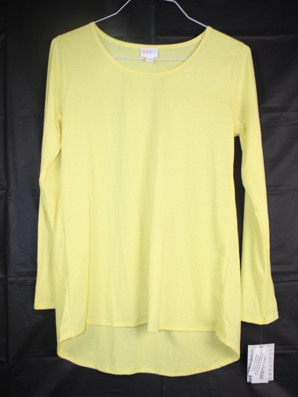 LuLaRoe LYNNAE Women's Shirt Top NWT Size M Medium Solid Yellow
